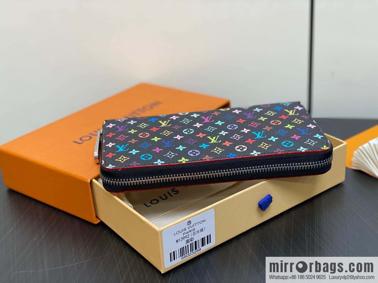 [Premium‑quality] M13992 black color, single zipper wallet series Zippy zipper wallet