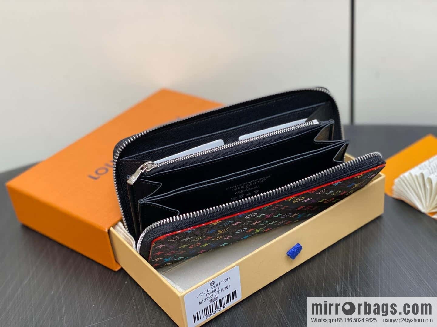 [Premium‑quality] M13992 black color, single zipper wallet series Zippy zipper wallet