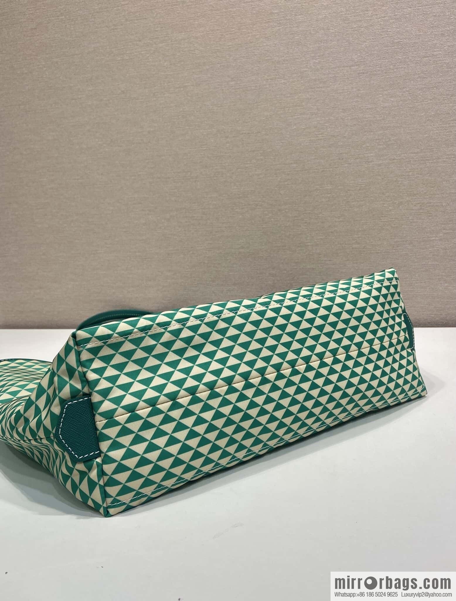 PRADA 🎉 new tote bag 🎉 1BD552 new 🎉🎉 green