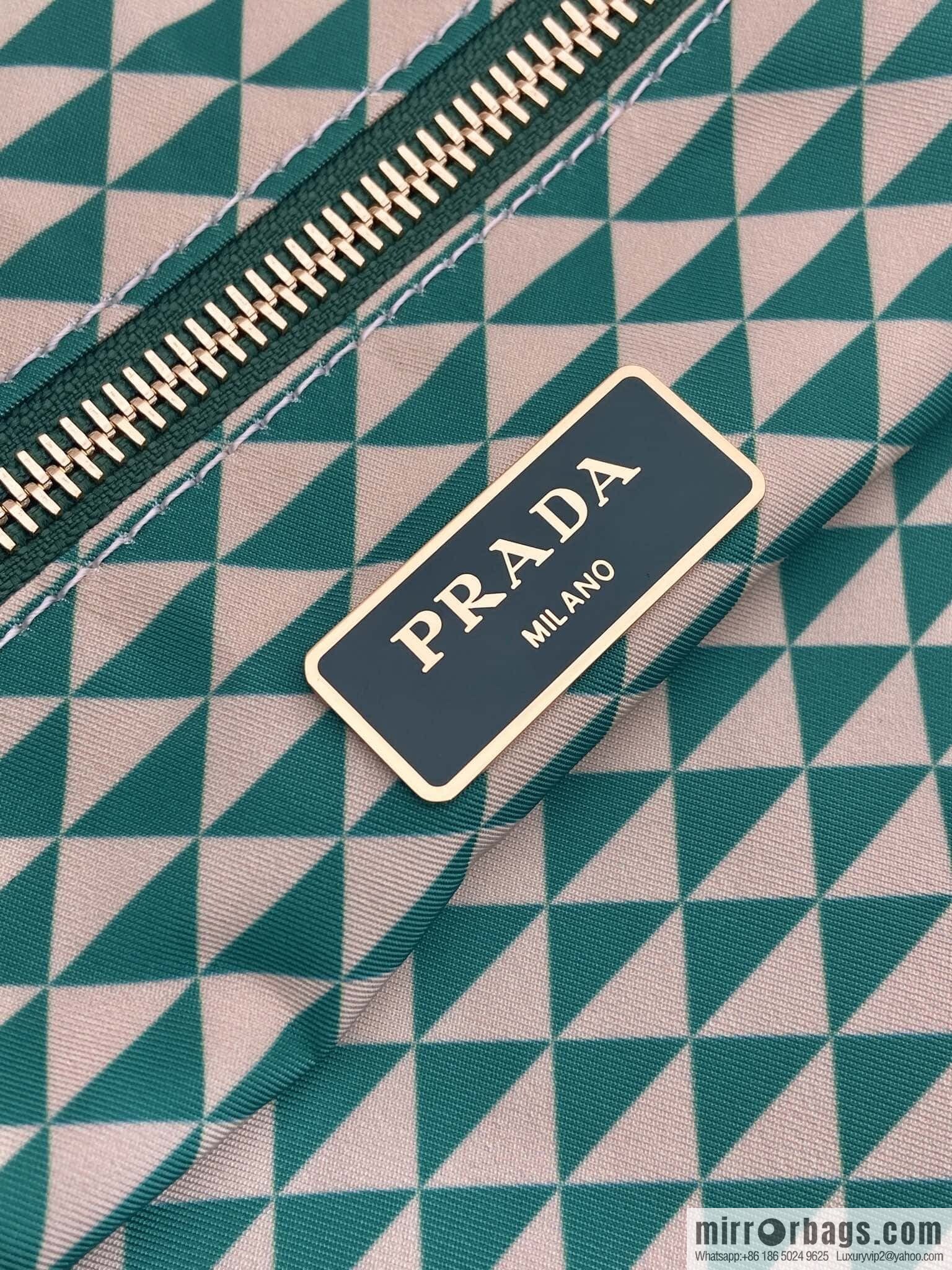 PRADA 🎉 new tote bag 🎉 1BD552 new 🎉🎉 green