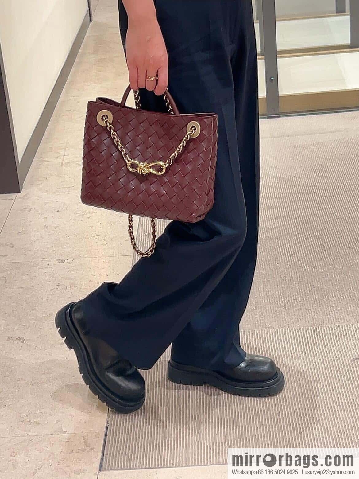 BV S Andiamo 786008 Barolo Burgundy