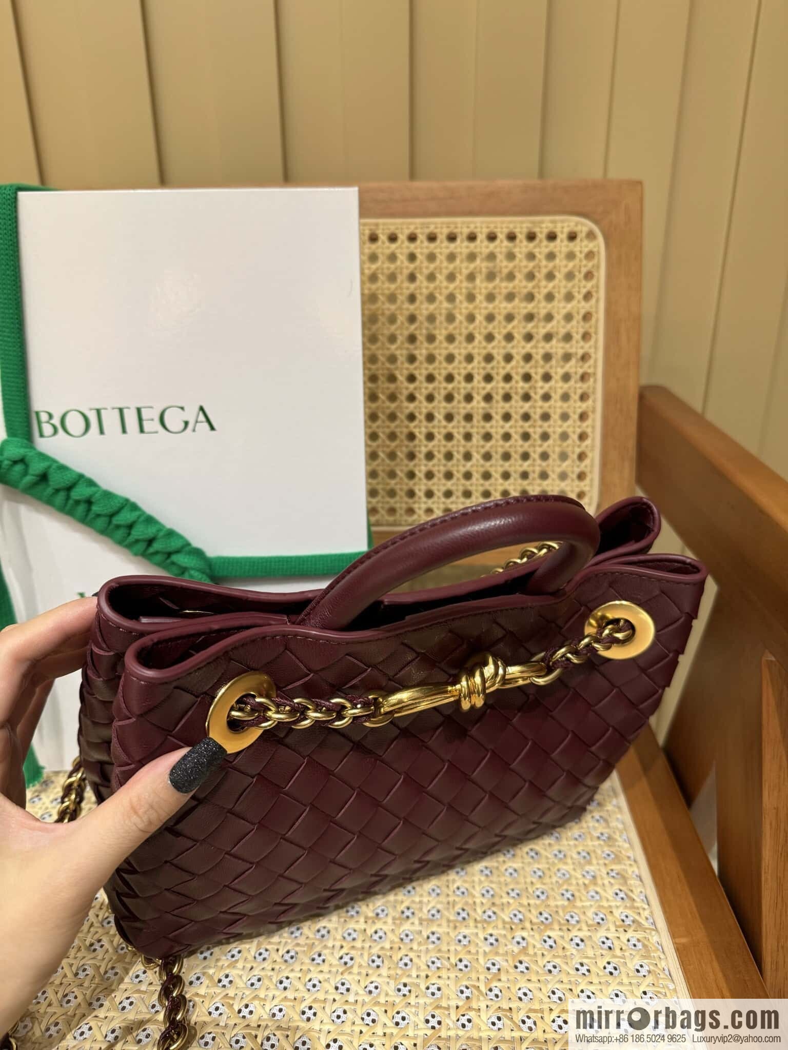 BV S Andiamo 786008 Barolo Burgundy