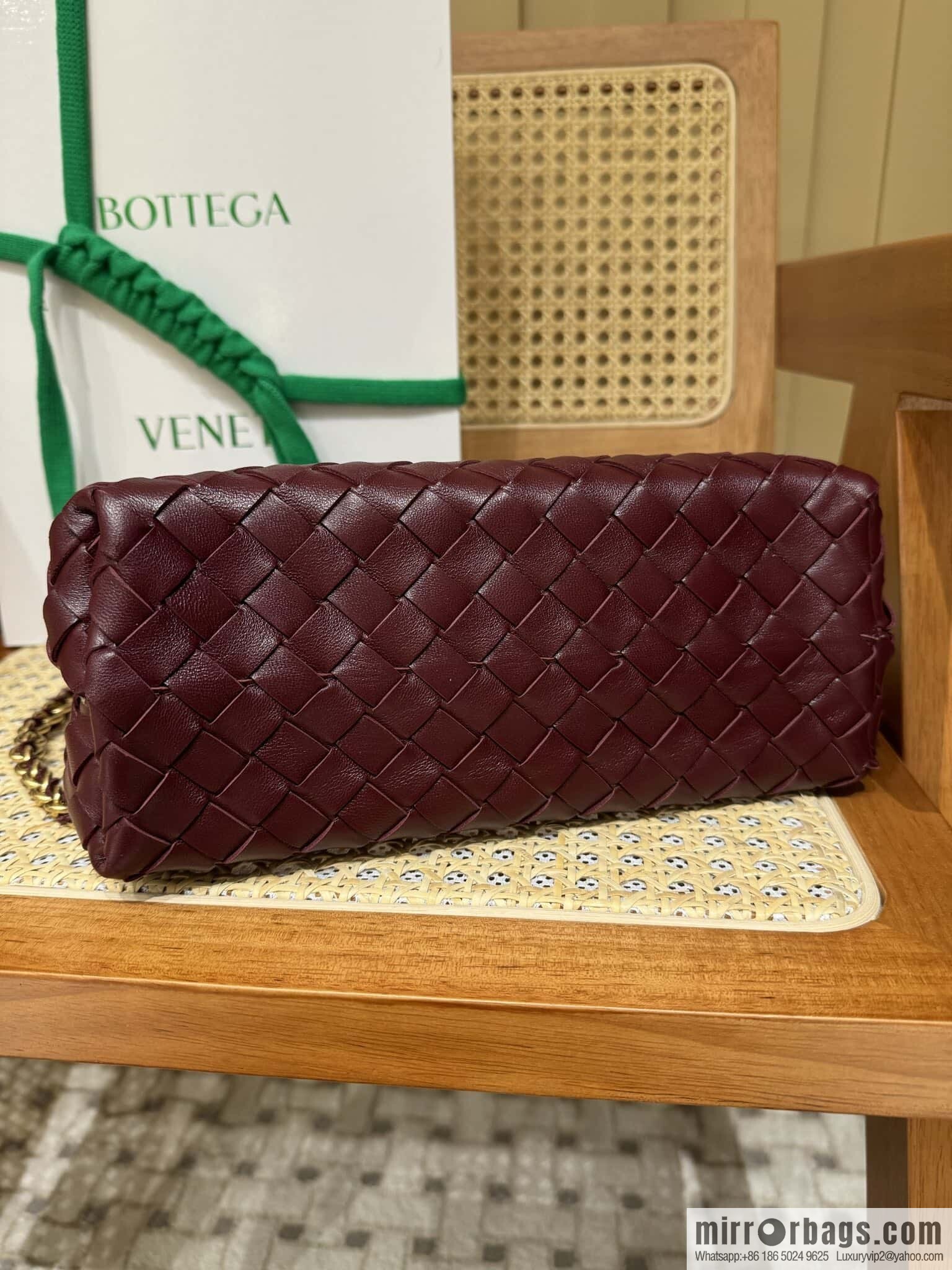 BV S Andiamo 786008 Barolo Burgundy