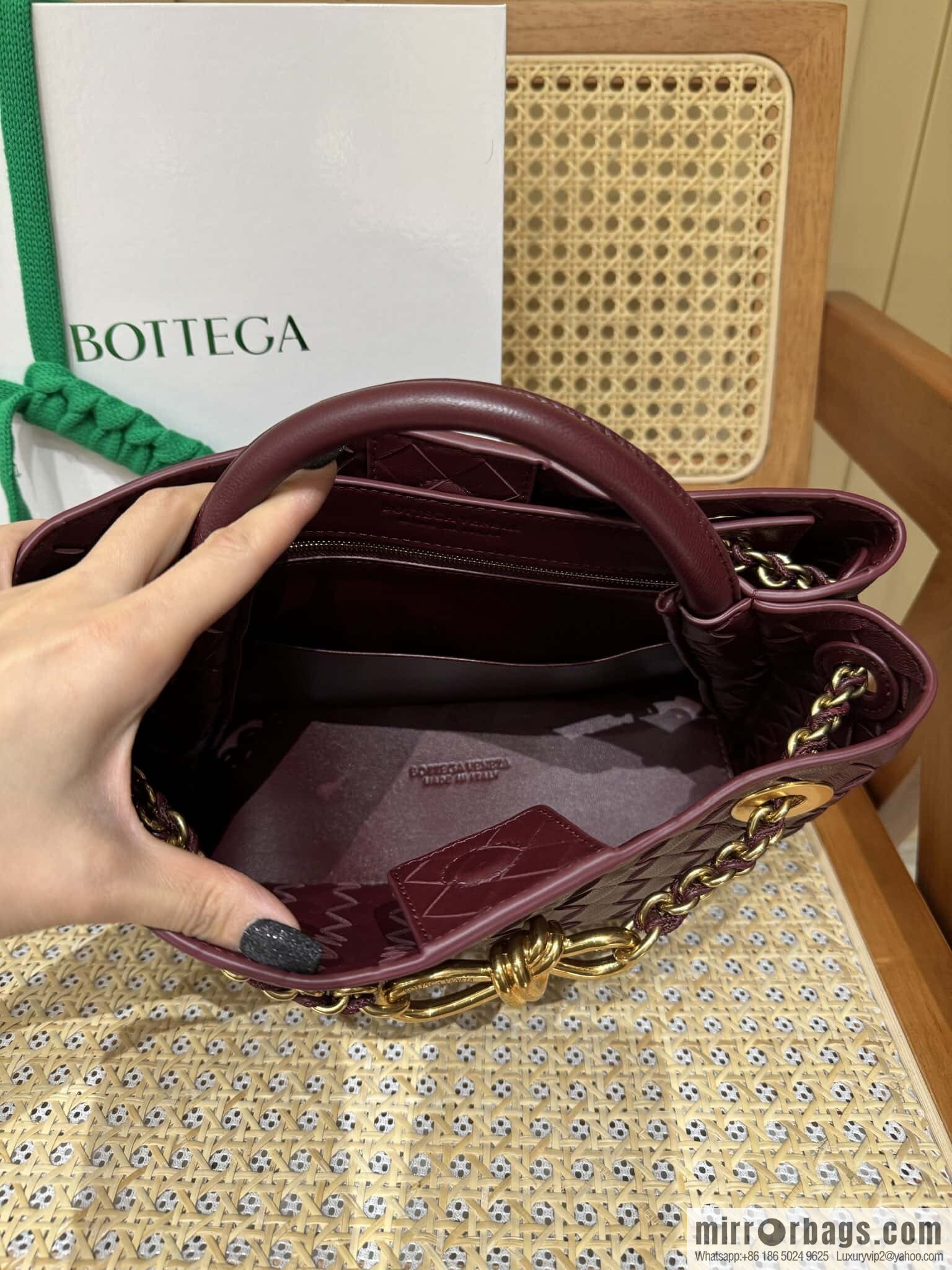 BV S Andiamo 786008 Barolo Burgundy