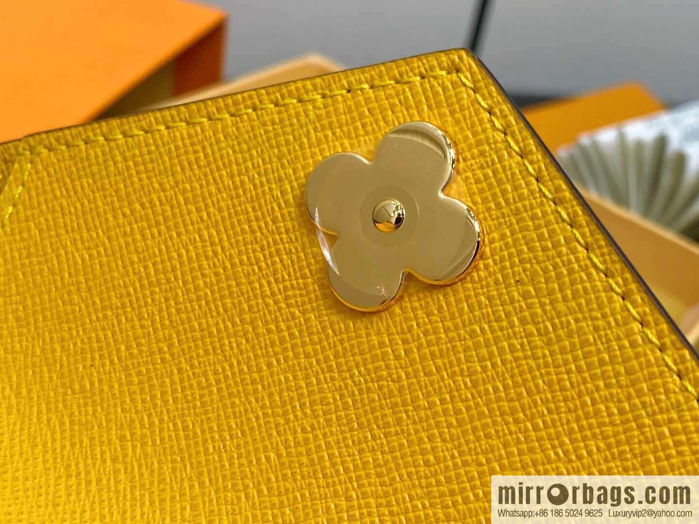 [Boutique‑grade] M12961 presbyopia yellow silk screen, Christmas series Victorine wallet M41938 12961