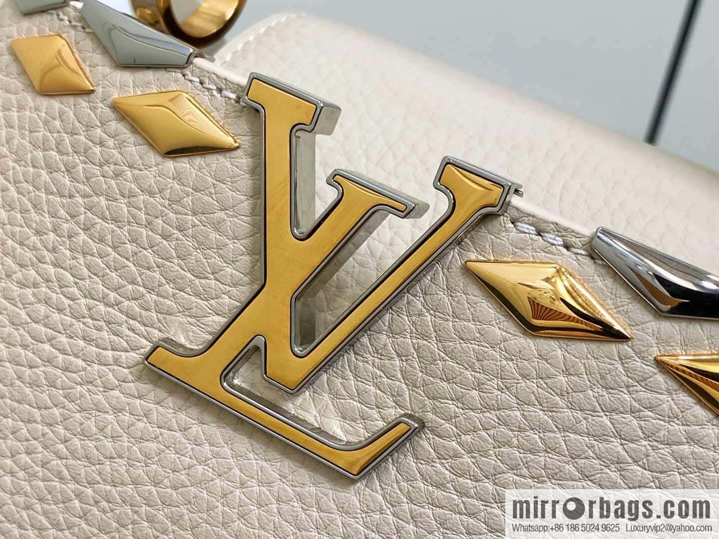 [Boutique‑grade] M12751 rice white full leather rhombus model, full leather cap that English series, this Capucines mini handbag
