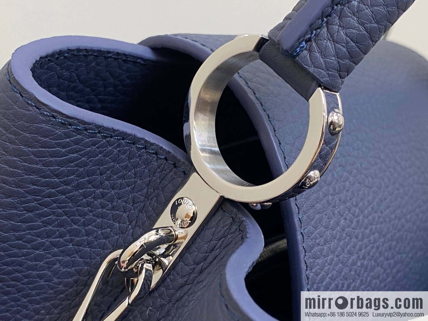 [Boutique‑grade] M12751 dark blue full leather rhombus, full leather cap Naxing series, this Capucines medium handbag