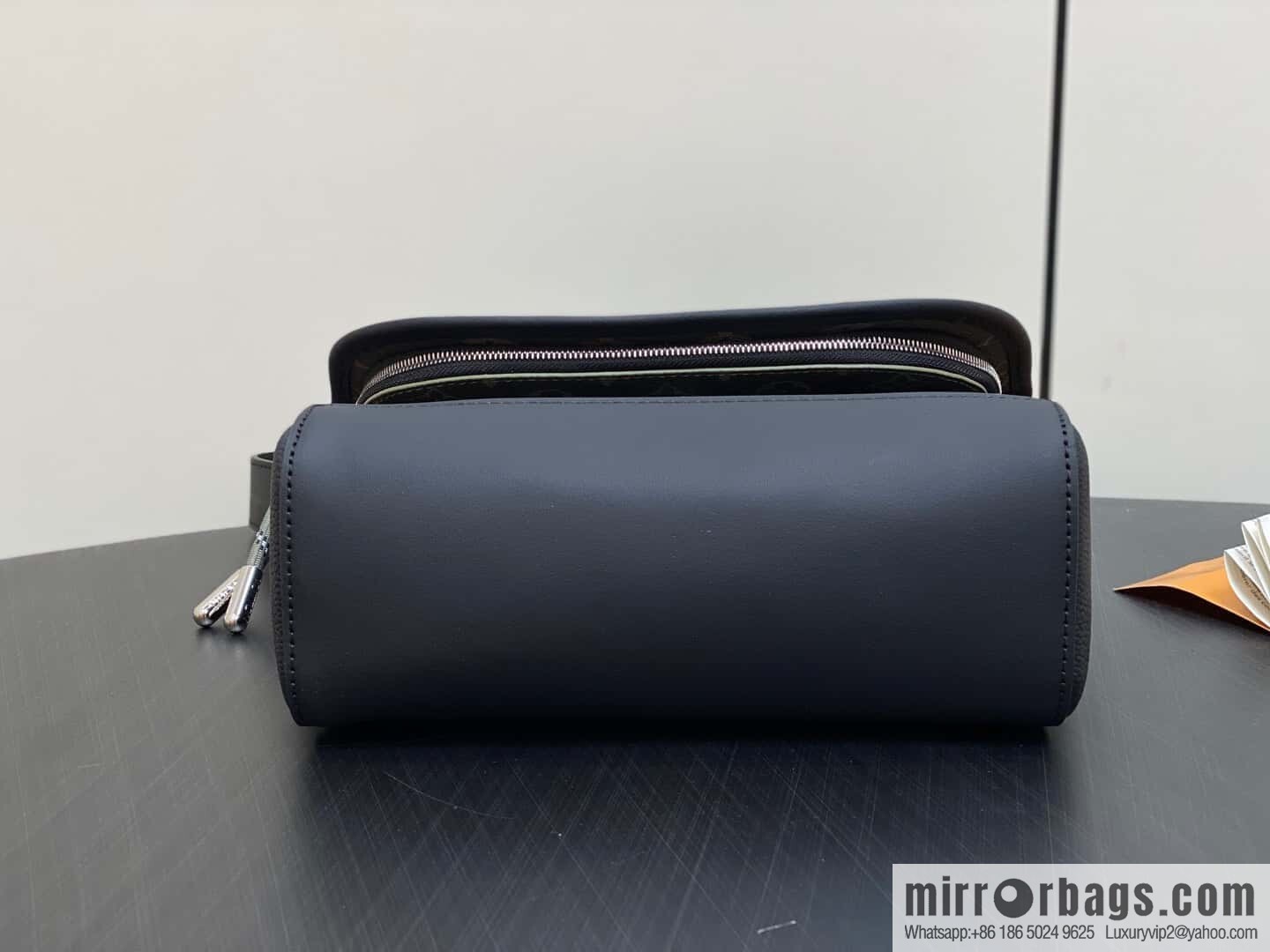 [Boutique‑grade] M12625 green flower, men's bag messenger bag series Pulse messenger bag