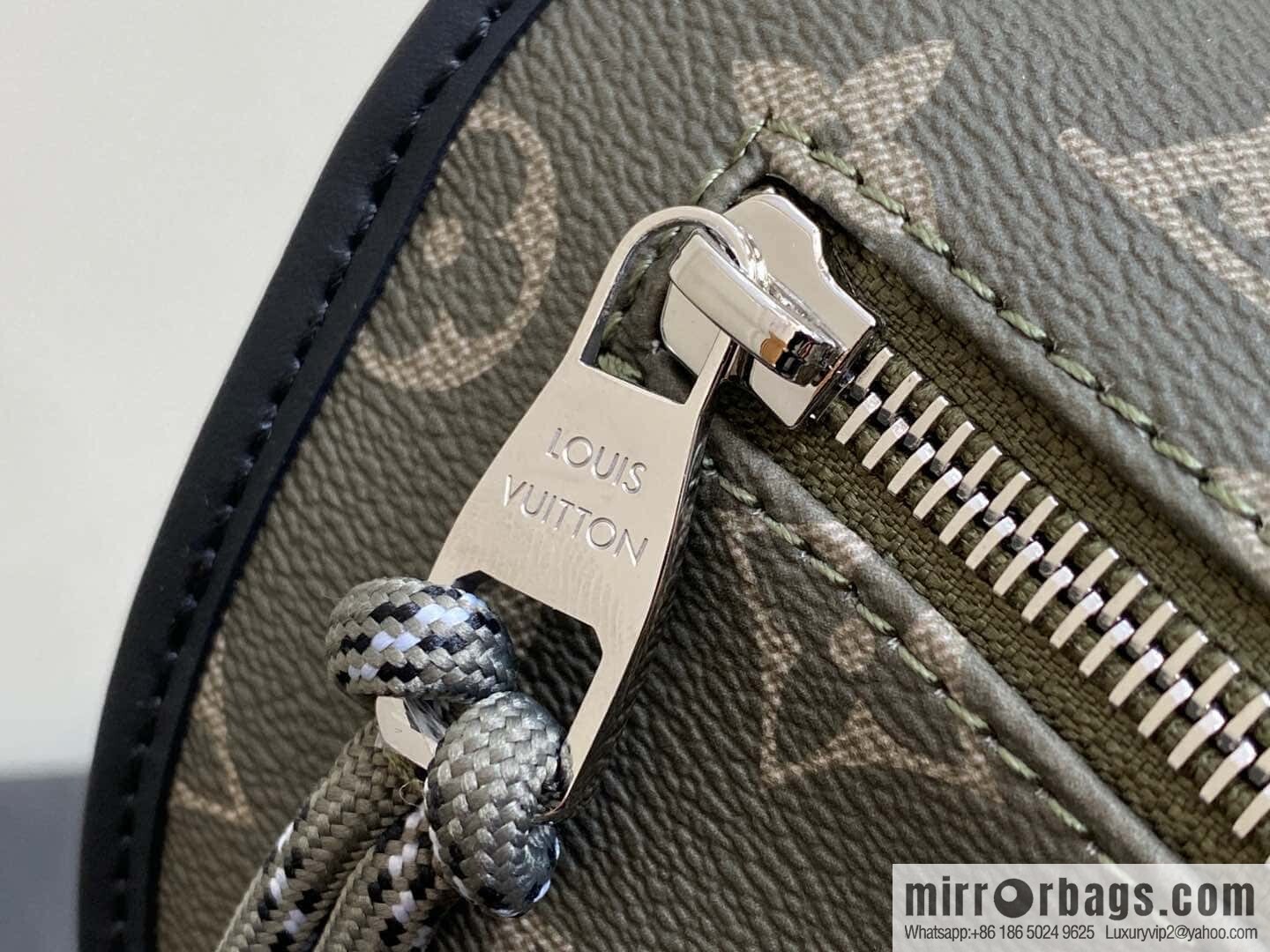 [Boutique‑grade] M12625 green flower, men's bag messenger bag series Pulse messenger bag