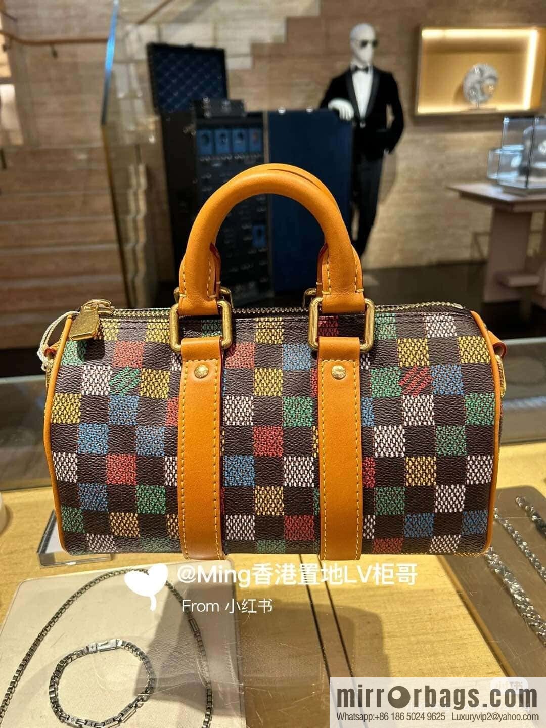 [Premium‑quality] M00148 color gradual change grid, men's bag pillow bag speedy series, this Keepall 25 handbag