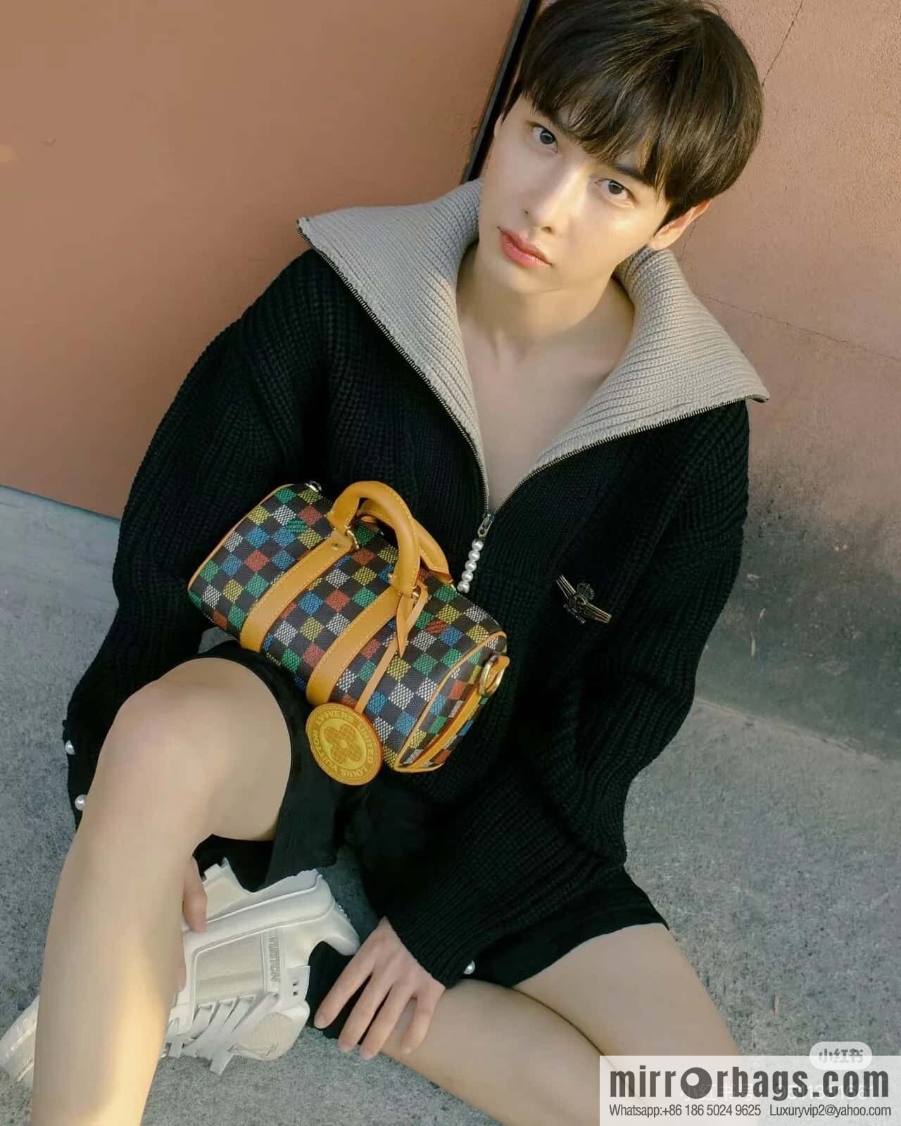 [Premium‑quality] M00148 color gradual change grid, men's bag pillow bag speedy series, this Keepall 25 handbag