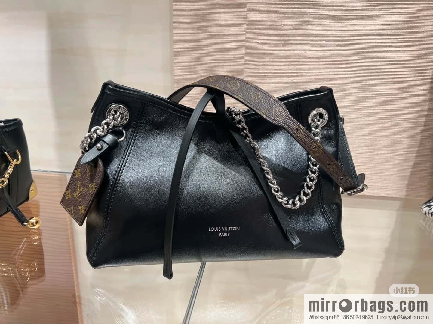 [Boutique‑grade] M12888 black full leather, shopping bag series CARRYALL BB handbag