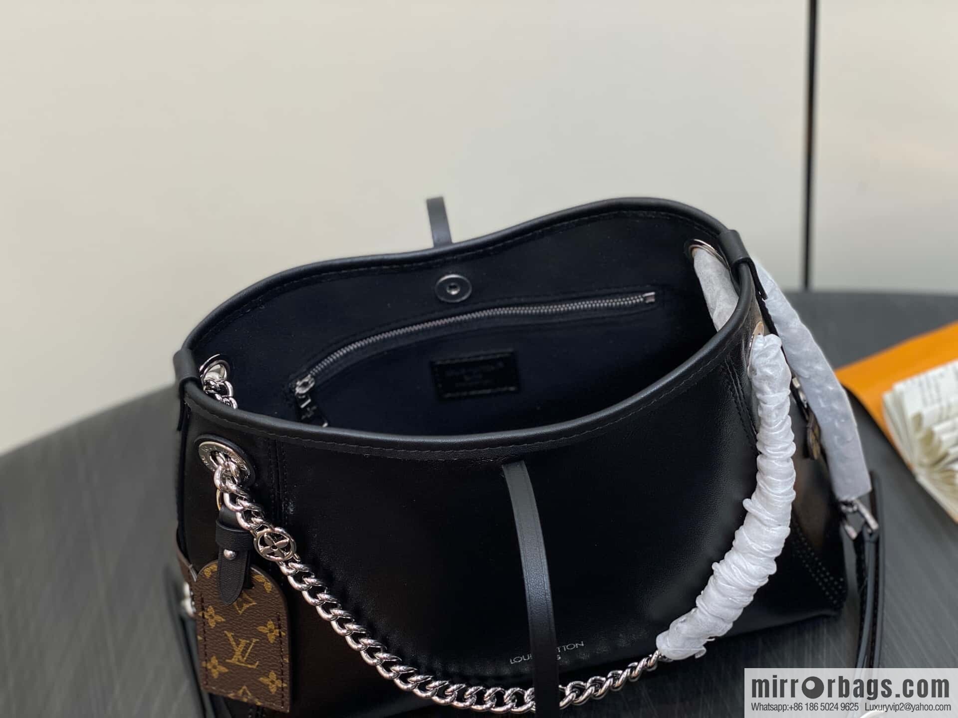 [Boutique‑grade] M12888 black full leather, shopping bag series CARRYALL BB handbag