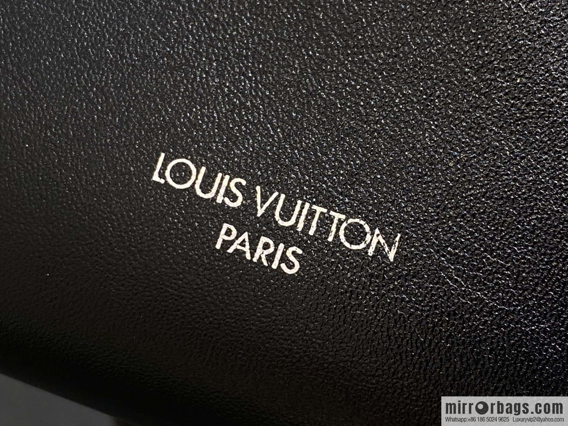 [Boutique‑grade] M12888 black full leather, shopping bag series CARRYALL BB handbag