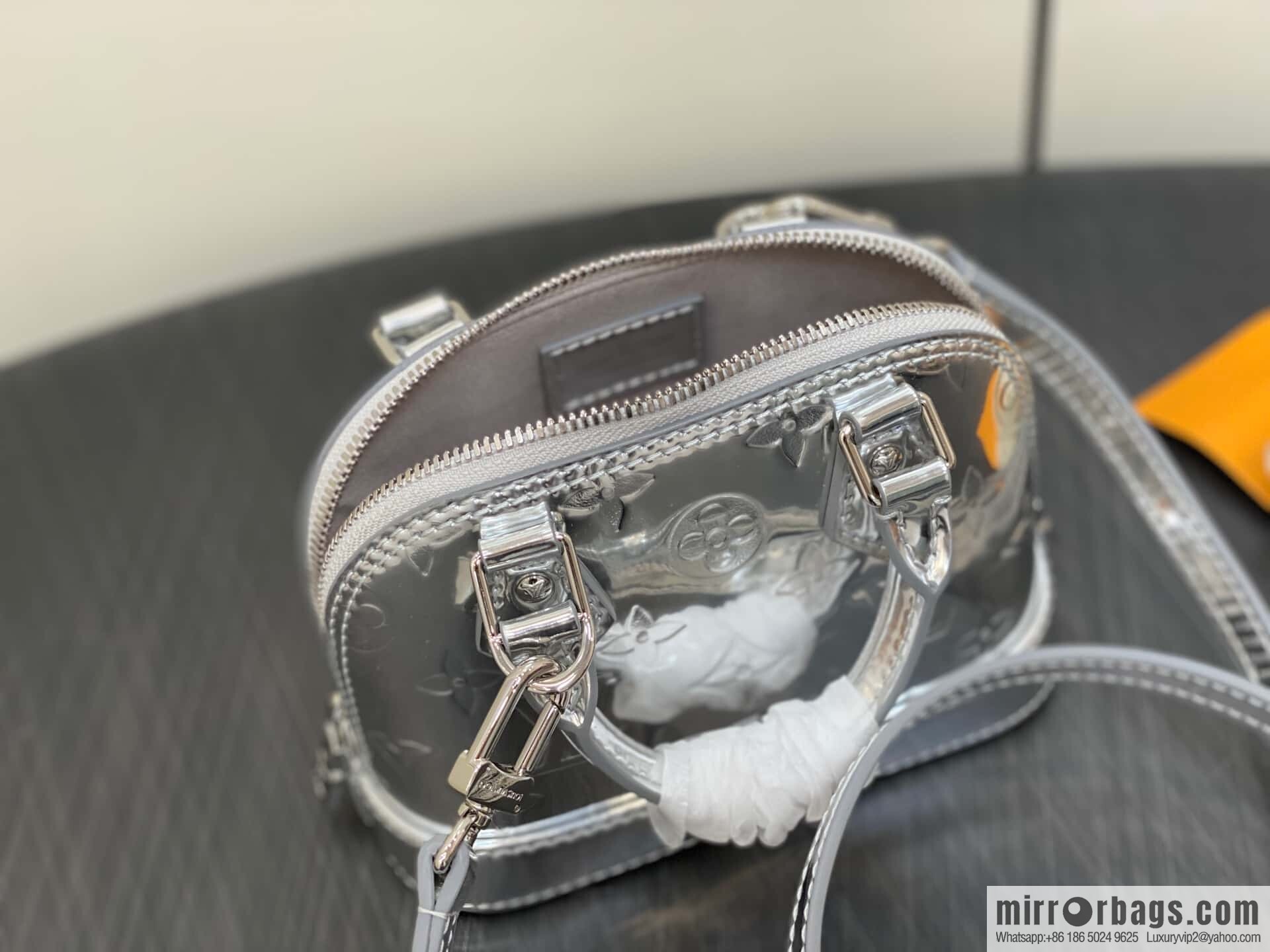 [Boutique‑grade] M81945 silver patent leather, water ripple shell bag series NANO ALMA handbag M82682 M82411