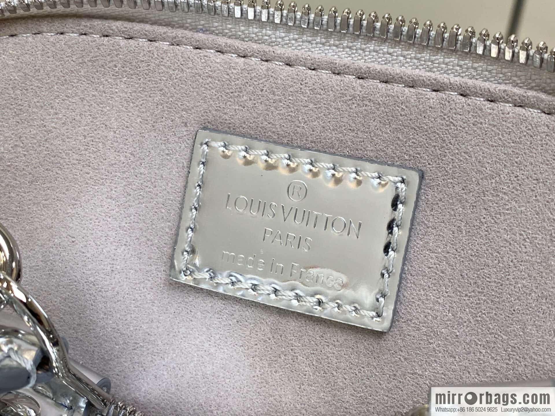 [Boutique‑grade] M81945 silver patent leather, water ripple shell bag series NANO ALMA handbag M82682 M82411