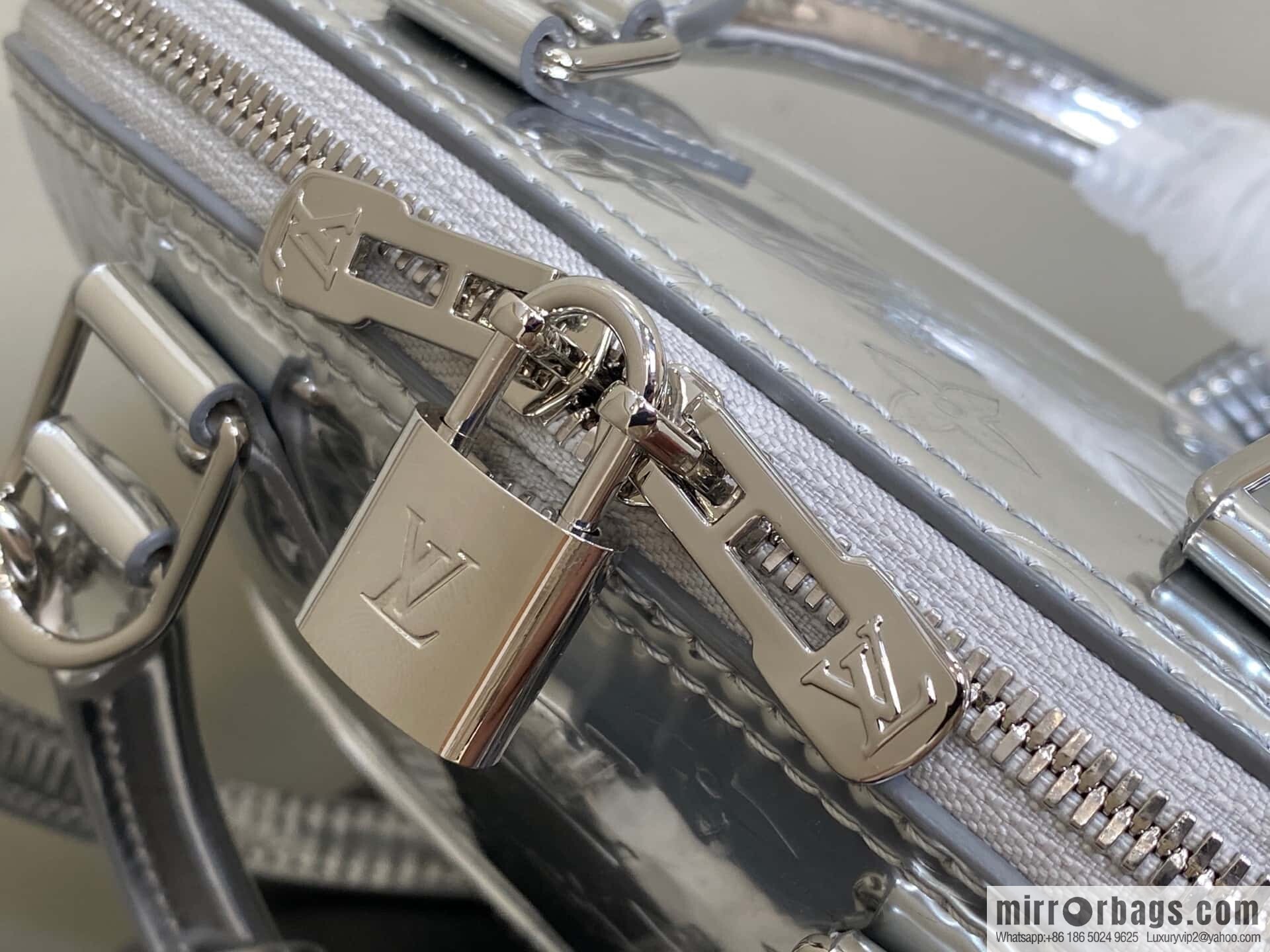 [Boutique‑grade] M40302 silver patent leather M40302 water ripple shell bag series ALMA BB handbag