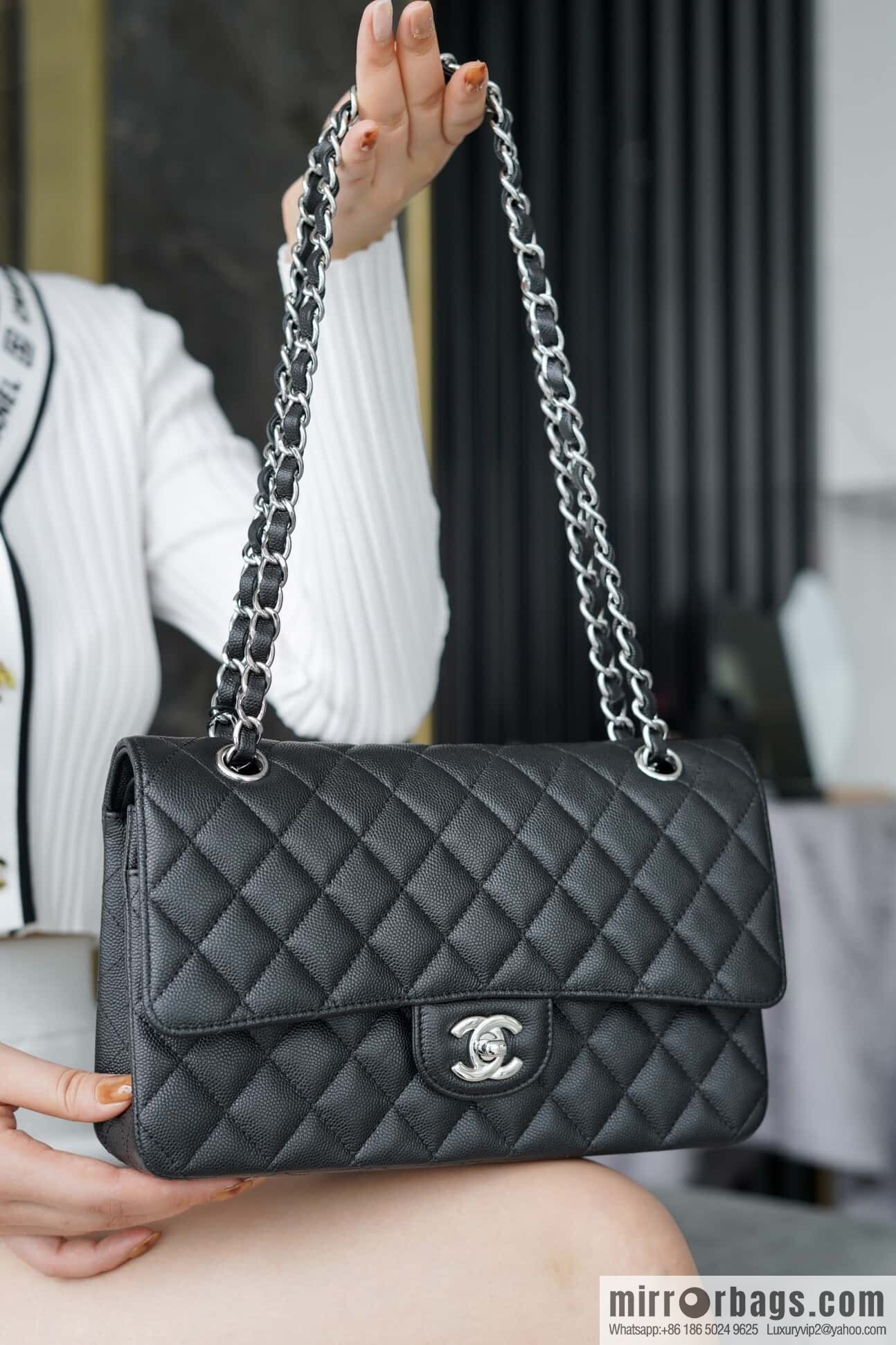 โ๐ฝ ๐๐น๐ฎ๐๐๐ถ๐ฐ ๐๐น๐ฎ๐ฝ | Original Caviar ๐ Medium, Black Silver ๐ค A01112