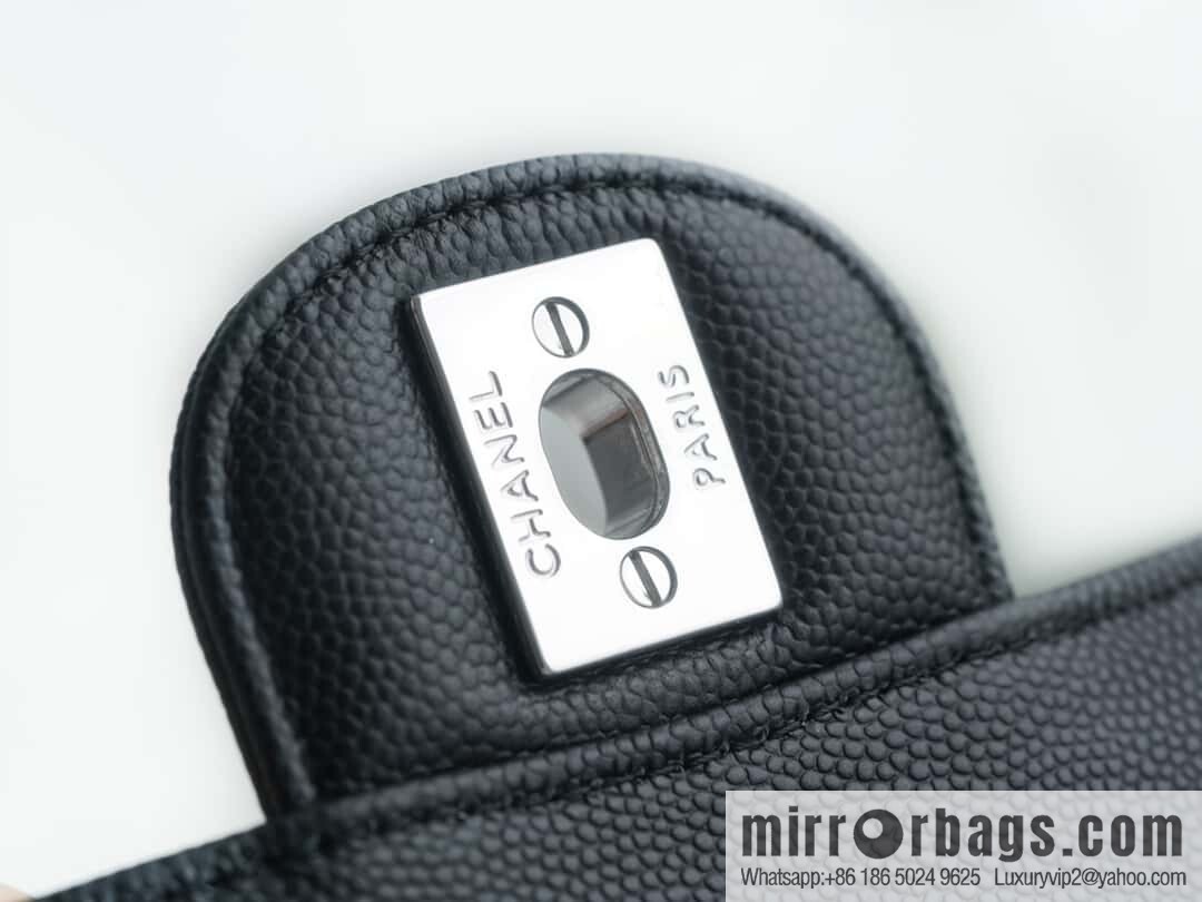 โ๐ฝ ๐๐น๐ฎ๐๐๐ถ๐ฐ ๐๐น๐ฎ๐ฝ | Original Caviar ๐ Medium, Black Silver ๐ค A01112