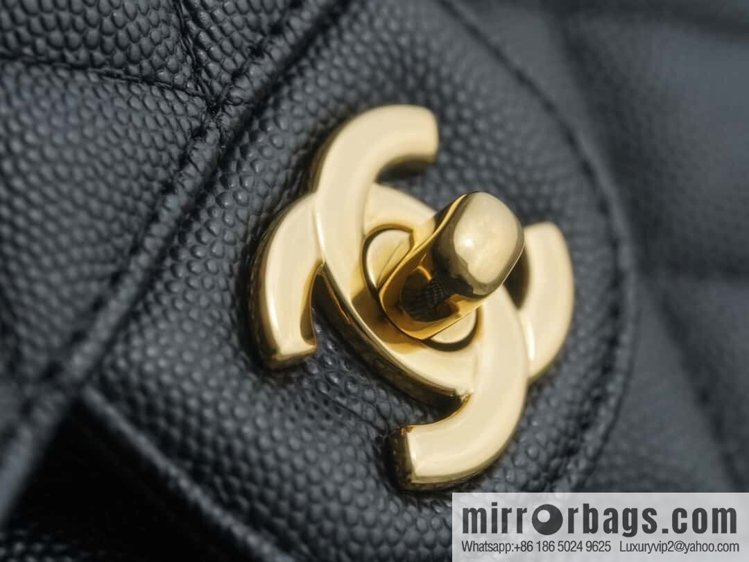 ℂ𝔽 𝗖𝗹𝗮𝘀𝘀𝗶𝗰 𝗙𝗹𝗮𝗽 | original caviar 🐂 medium, black gold 🖤 A01112