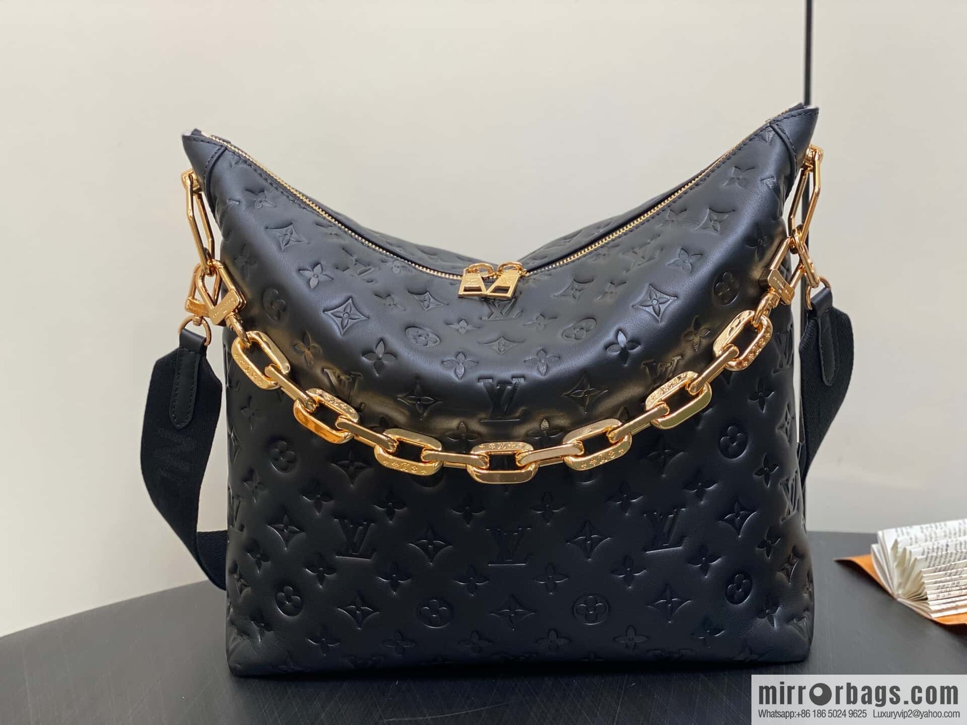 [Boutique‑grade] M12068 black, full leather chain bag Coussin Hobo MM handbag