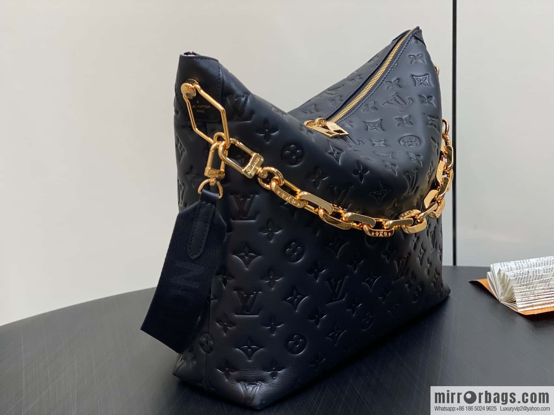 [Boutique‑grade] M12068 black, full leather chain bag Coussin Hobo MM handbag