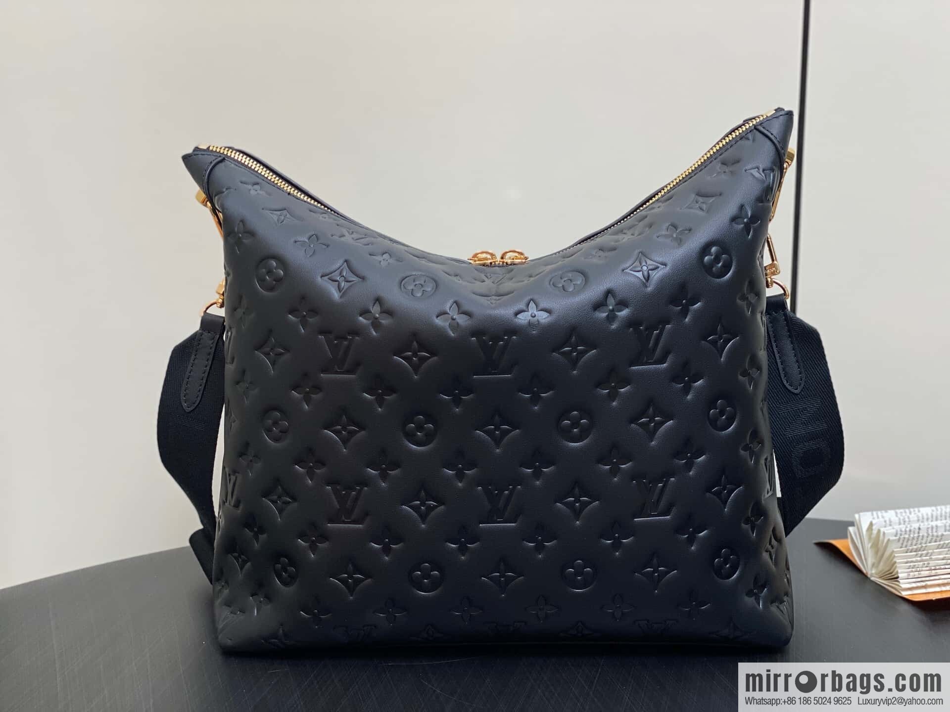 [Boutique‑grade] M12068 black, full leather chain bag Coussin Hobo MM handbag