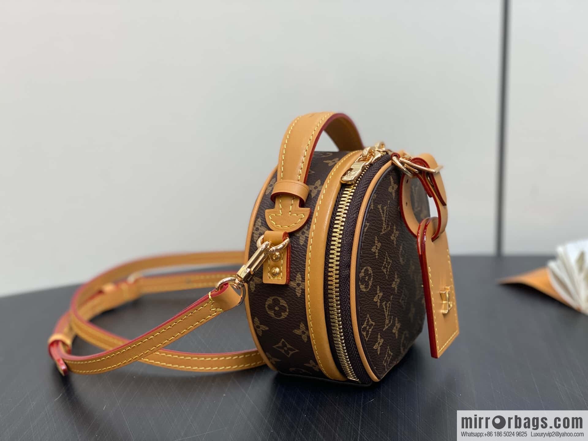 [Boutique‑grade] M83575 presbyopia M83614 yellow flower, small apple bag MINI round cake bag Mini Boite Chapeau handbag