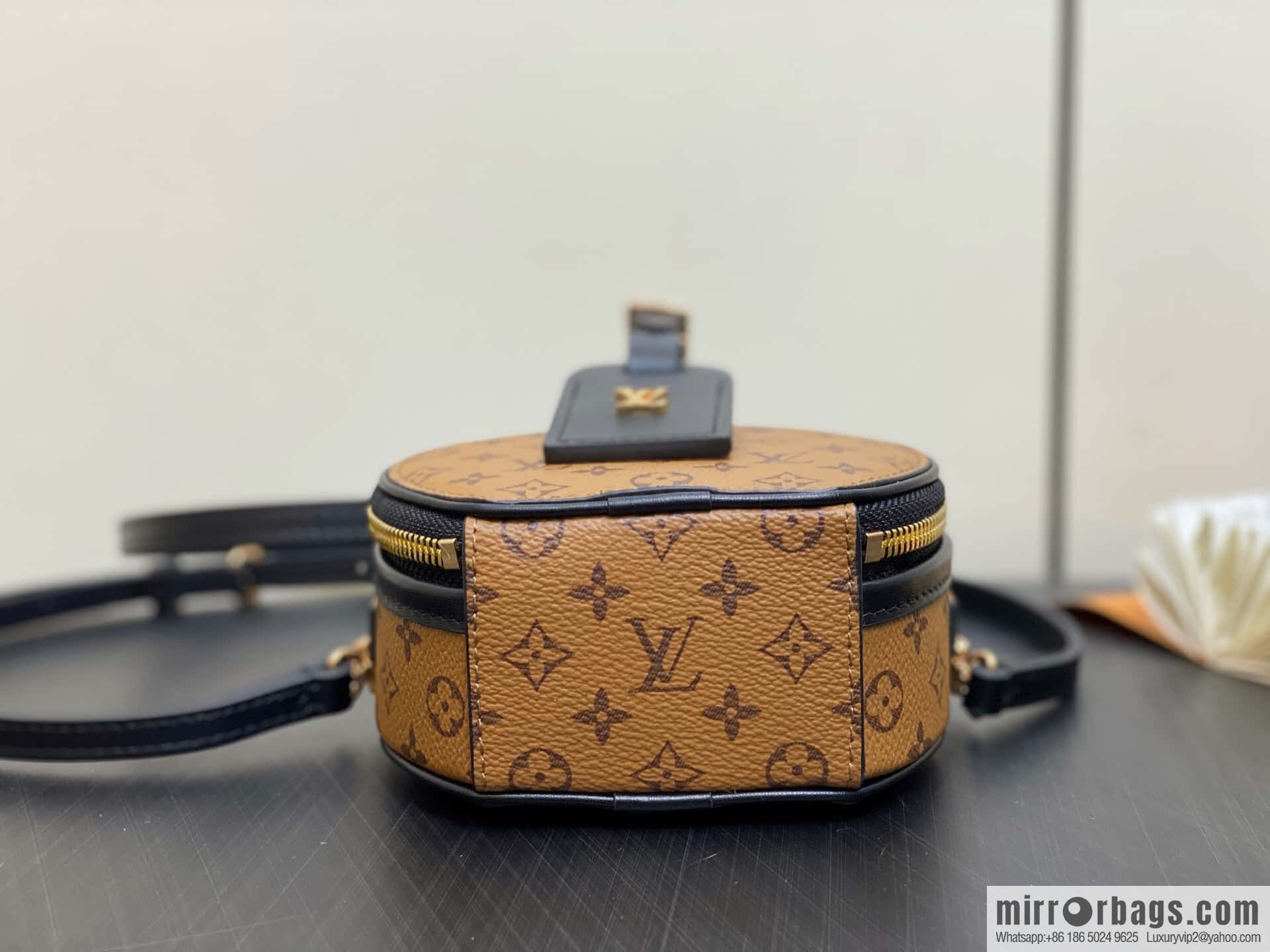 [Boutique‑grade] M83614 yellow flower M83575 old flower, small apple bag MINI round cake bag Mini Boite Chapeau handbag