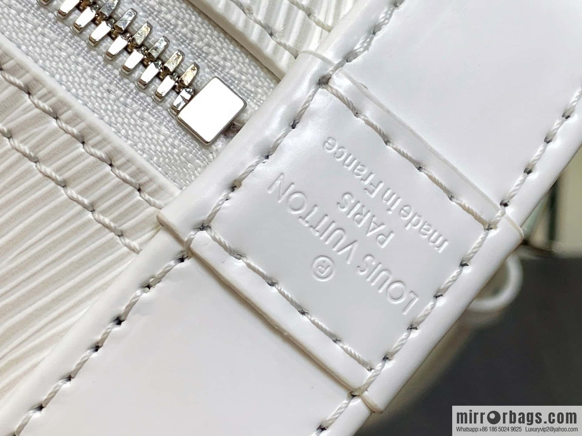 [Boutique‑grade] M11381 white, water ripple shell bag Sac Alma BB handbag