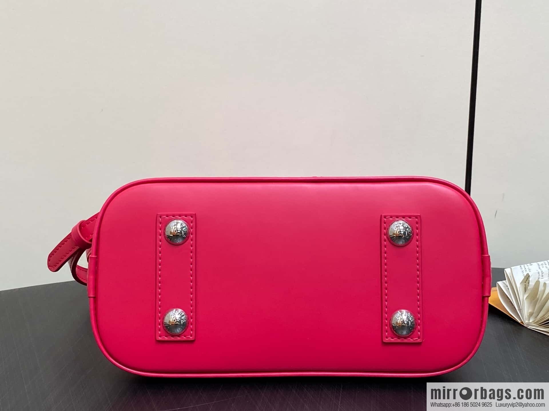 [Boutique‑grade] M11382 rose red, water ripple shell bag Sac Alma BB handbag