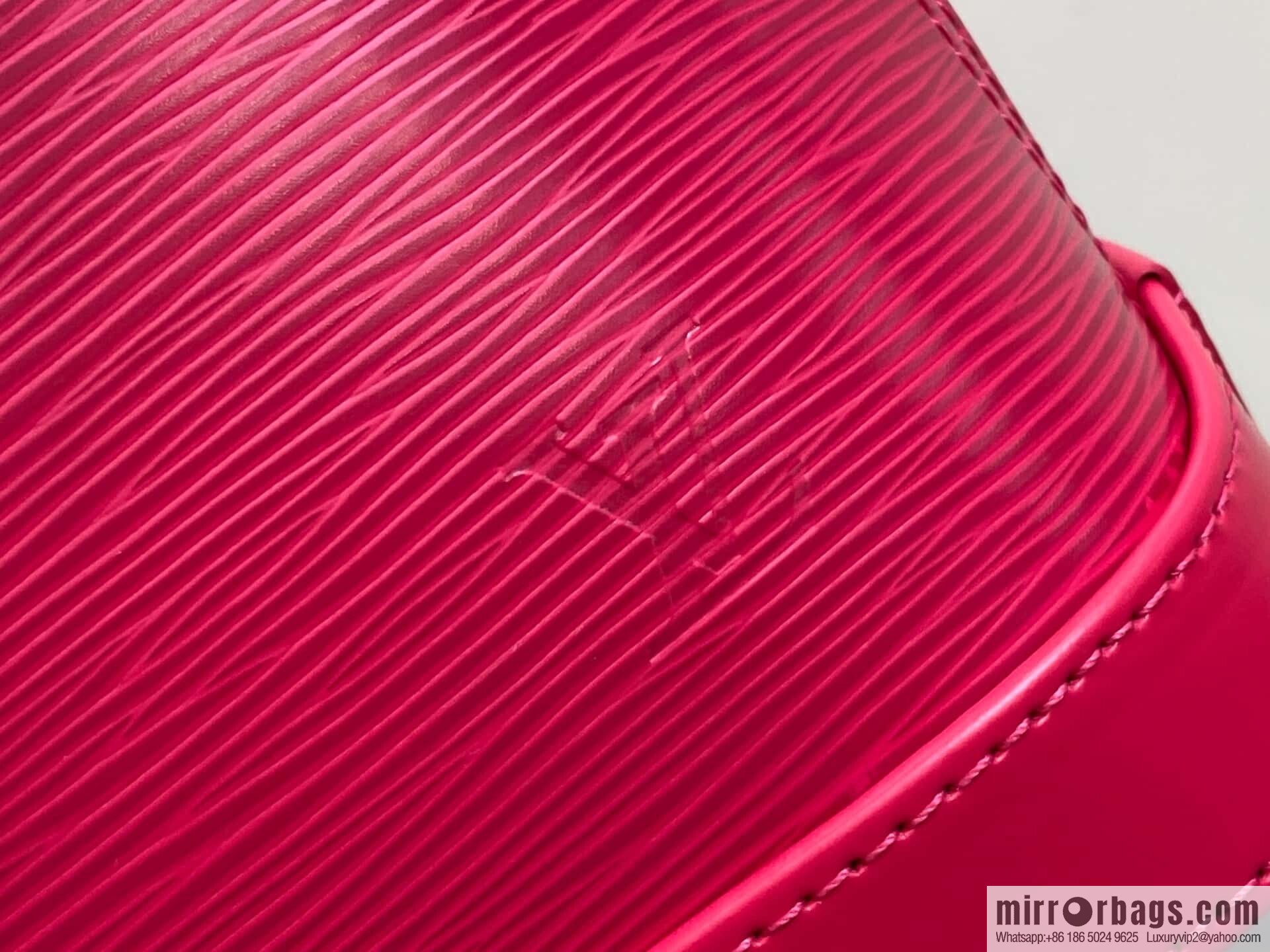 [Boutique‑grade] M11382 rose red, water ripple shell bag Sac Alma BB handbag