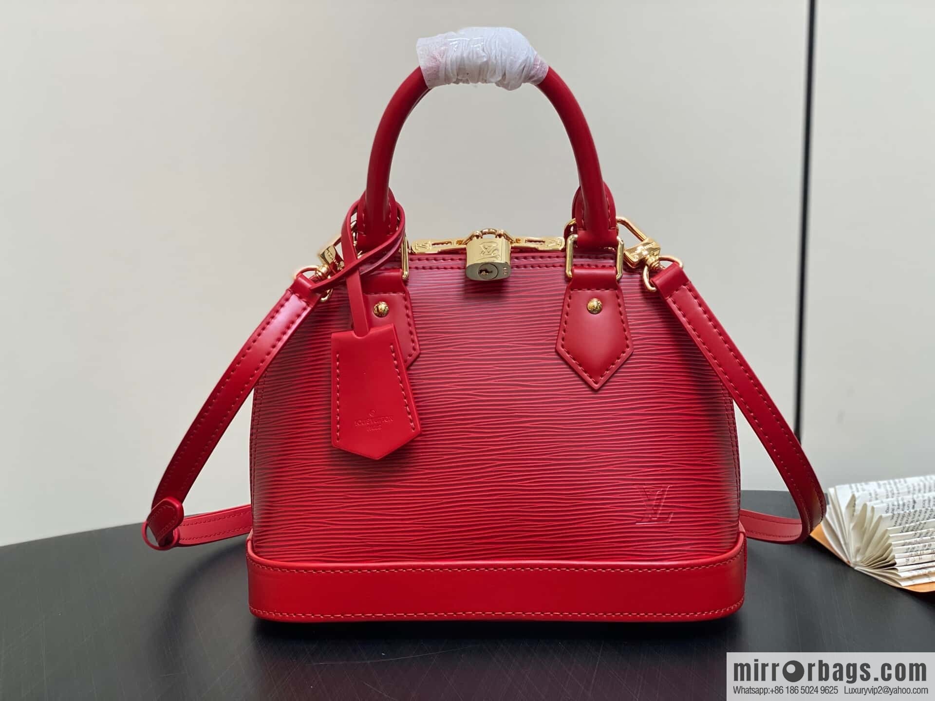 [Boutique‑grade] M25226 red, water ripple shell bag Sac Alma BB handbag