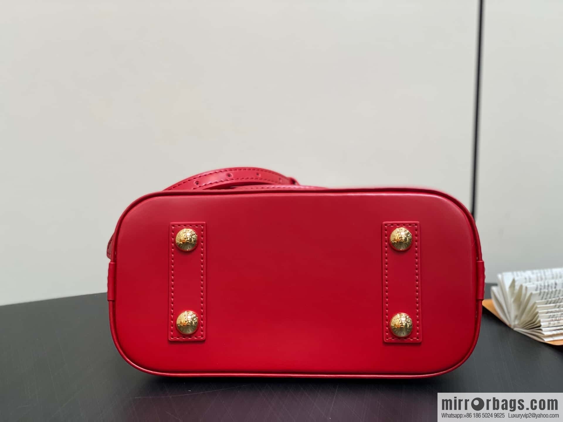 [Boutique‑grade] M25226 red, water ripple shell bag Sac Alma BB handbag