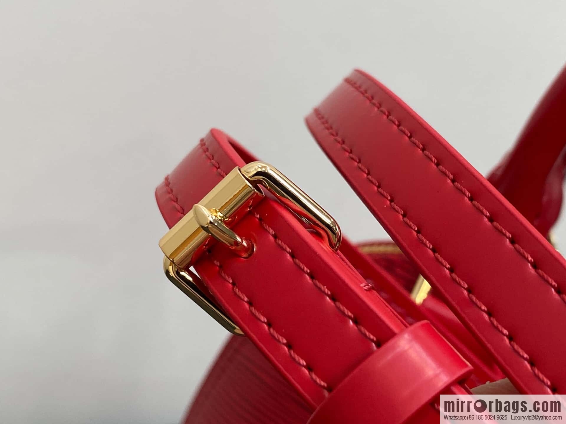 [Boutique‑grade] M25226 red, water ripple shell bag Sac Alma BB handbag