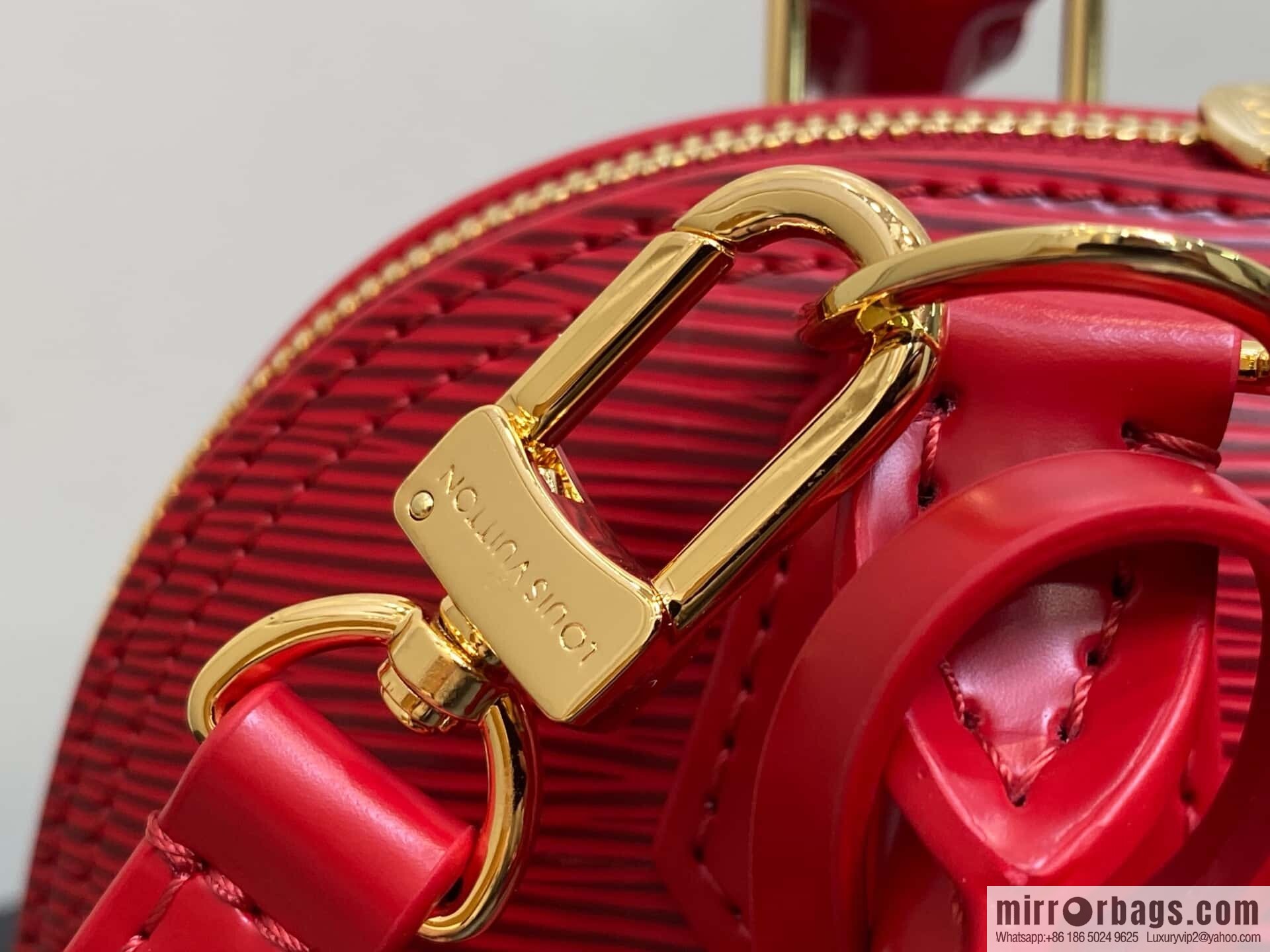 [Boutique‑grade] M25226 red, water ripple shell bag Sac Alma BB handbag