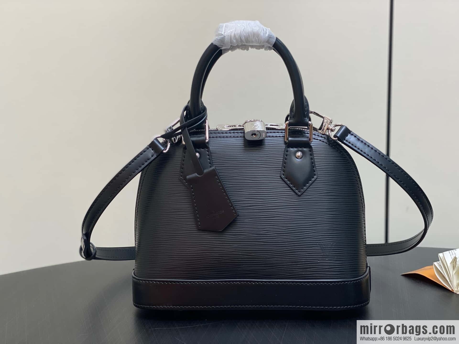 [Boutique‑grade] M24645 black, water ripple shell bag Sac Alma BB handbag