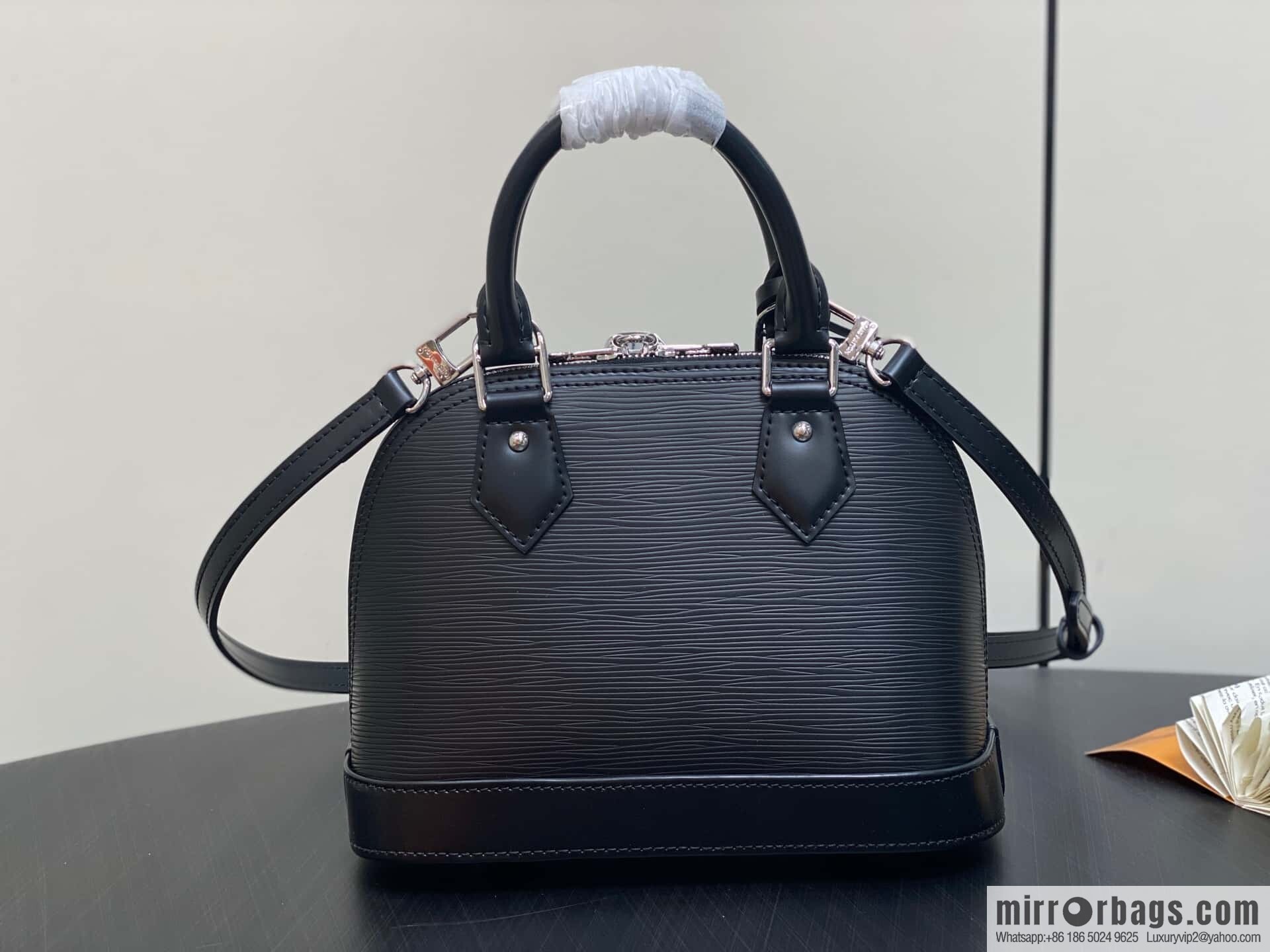 [Boutique‑grade] M24645 black, water ripple shell bag Sac Alma BB handbag