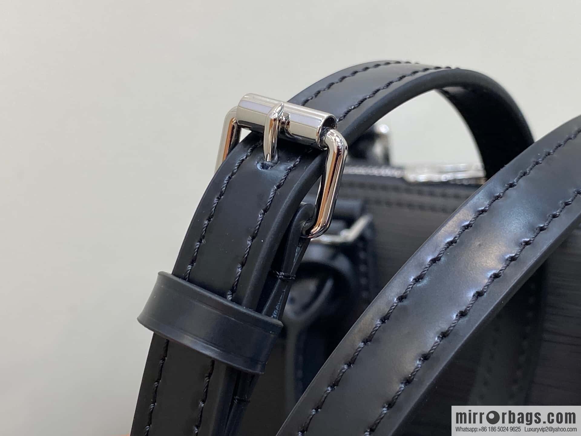 [Boutique‑grade] M24645 black, water ripple shell bag Sac Alma BB handbag