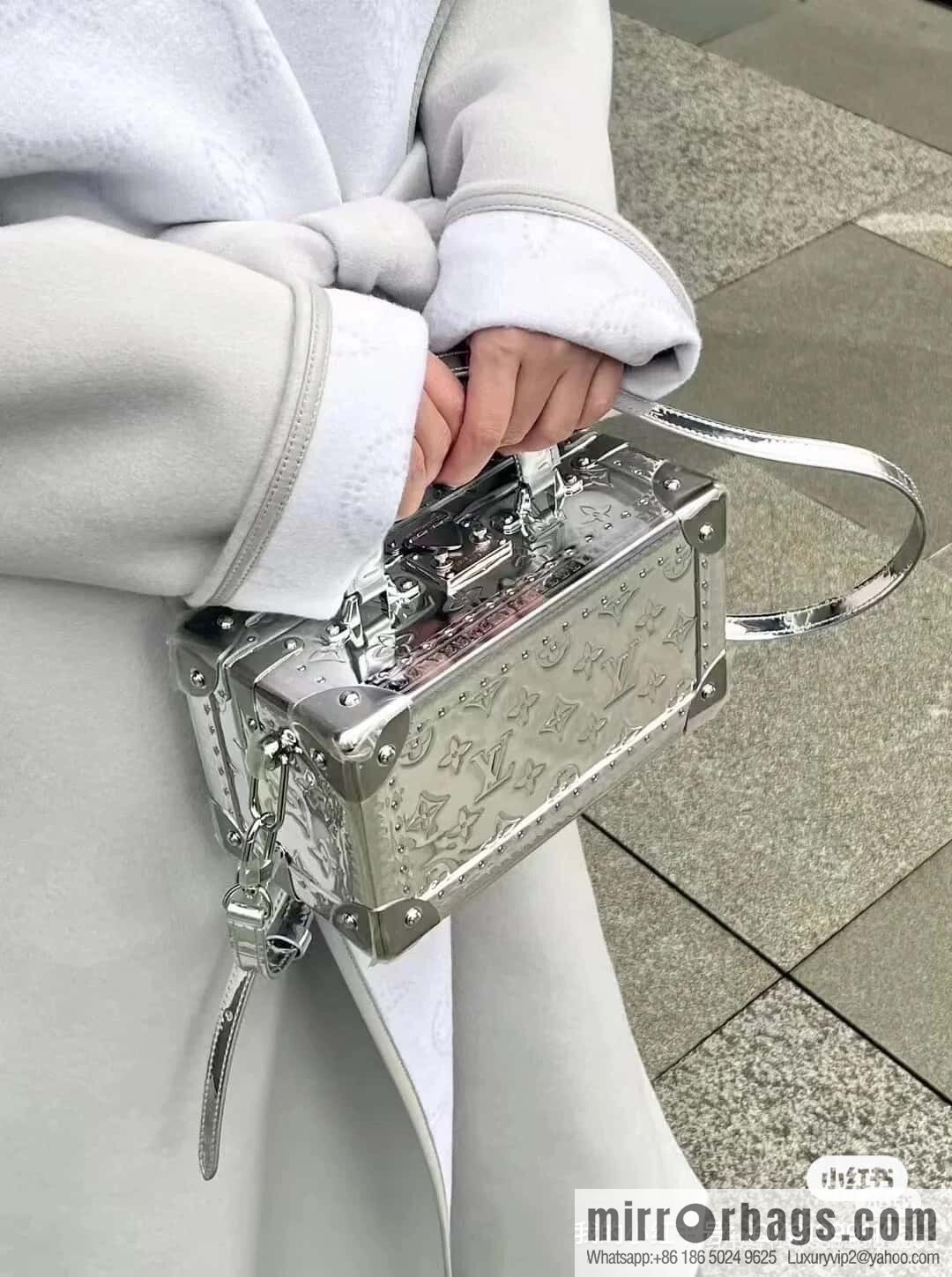 [Boutique‑grade] M45673 silver patent leather, box bag box series Coffret Trésor 20 hard case, in the 2021 spring and summer series