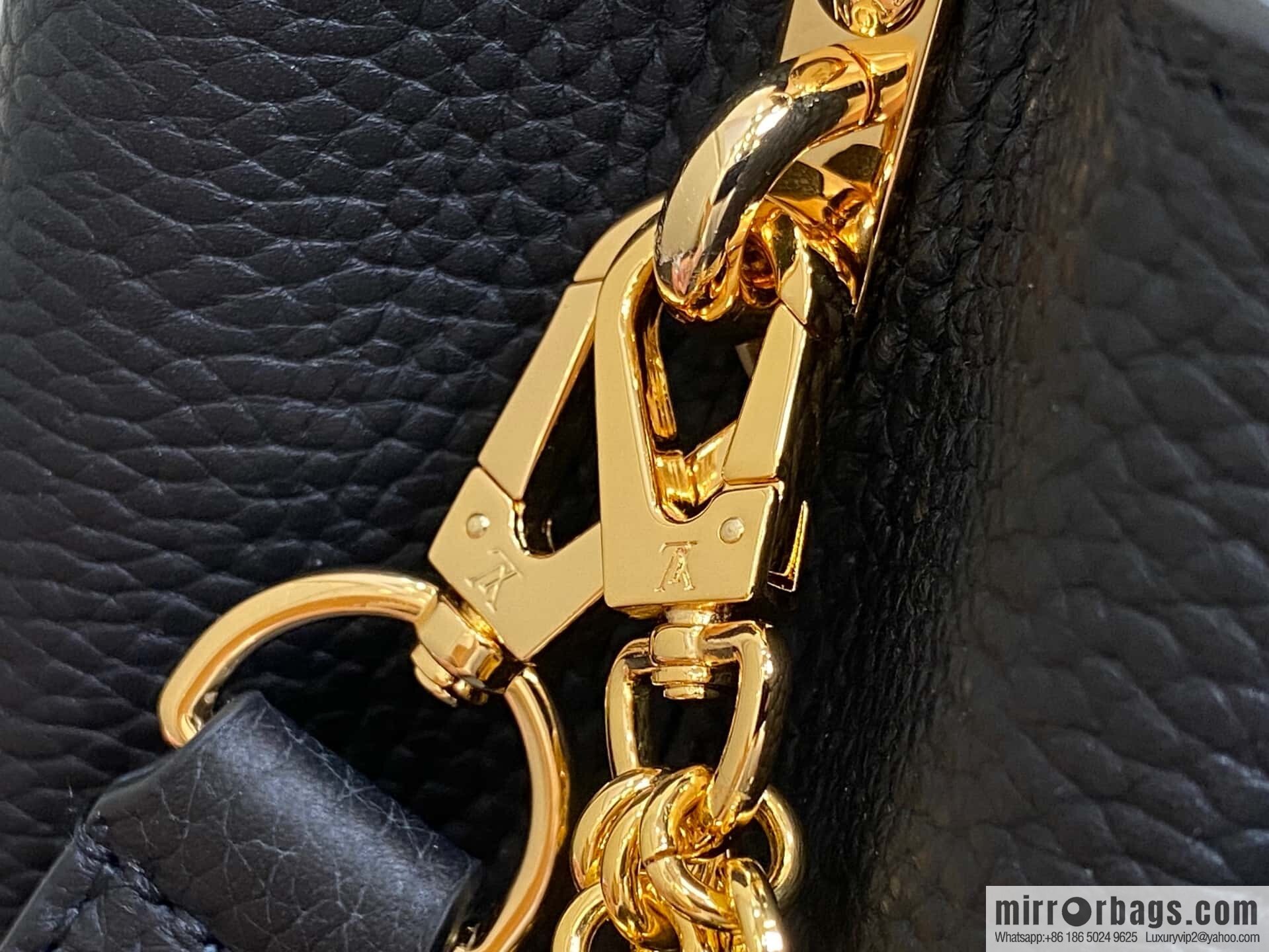 [Boutique‑grade] M12345 black, full leather cap that British Capucines BB handbag