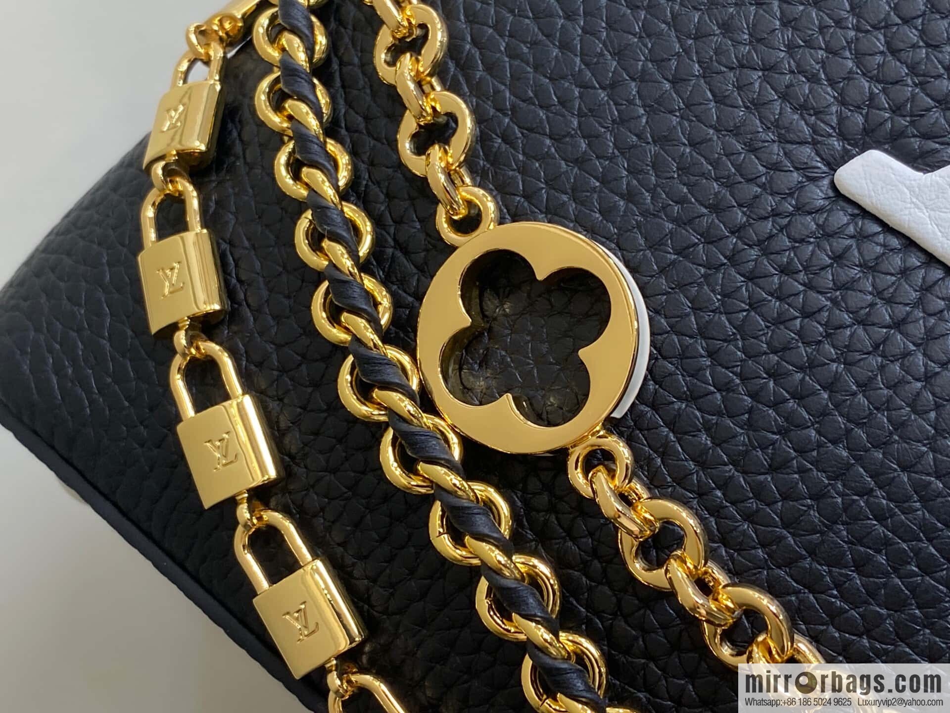 [Boutique‑grade] M12345 black full leather cap that English model, this Capucines mini handbag