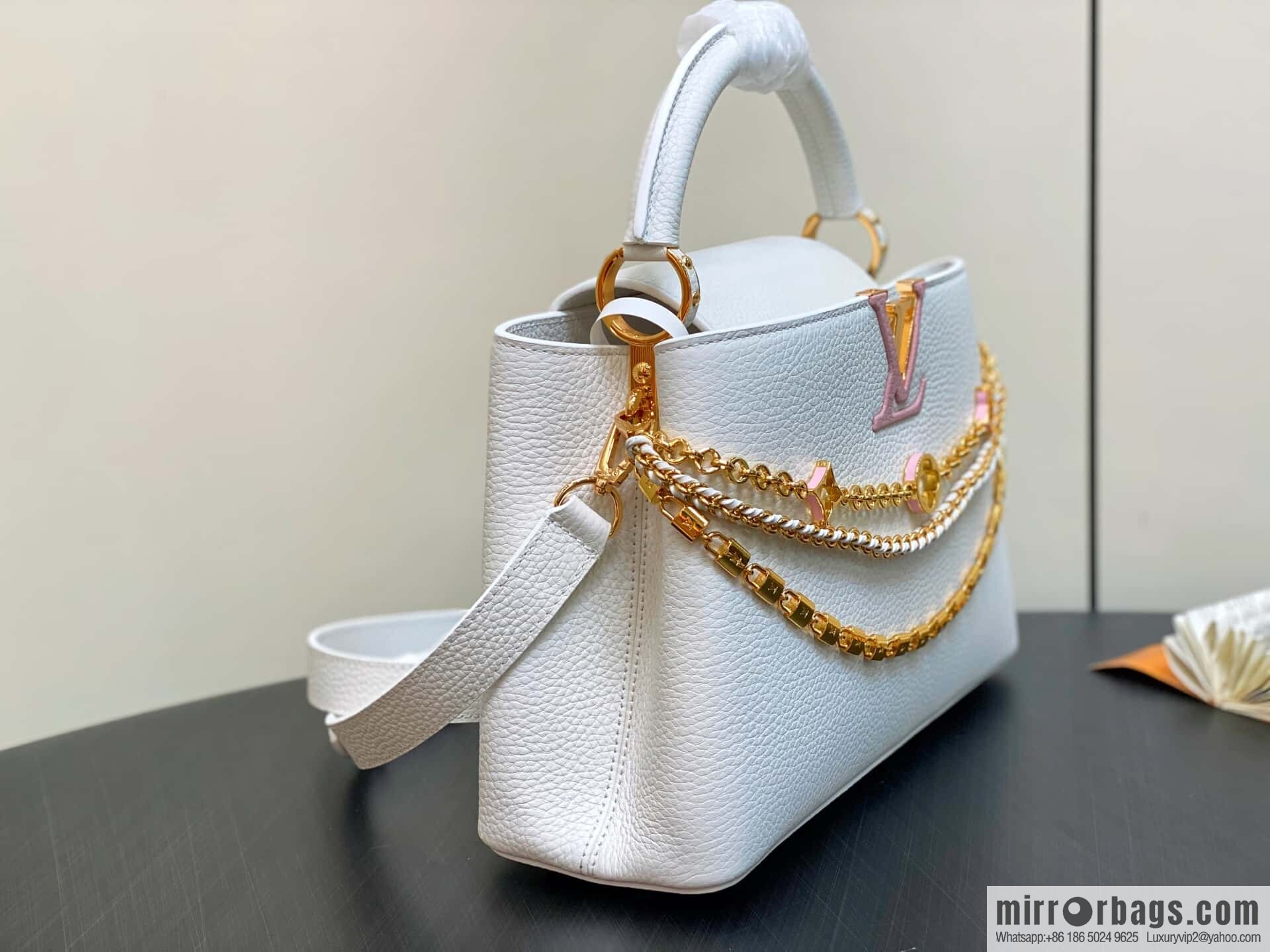 [Boutique‑grade] M12279 white, full leather cap that English Capucines medium handbag
