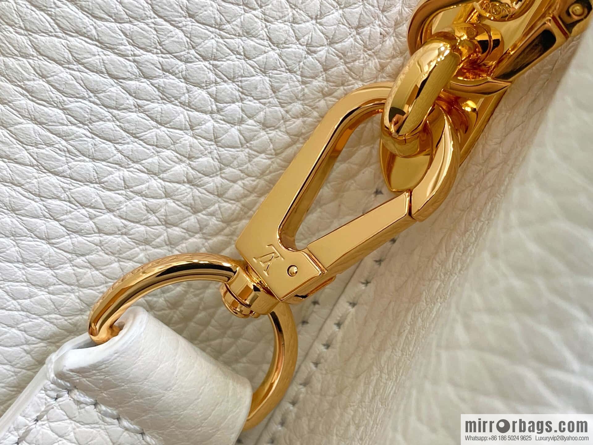 [Boutique‑grade] M12279 white, full leather cap that English Capucines medium handbag