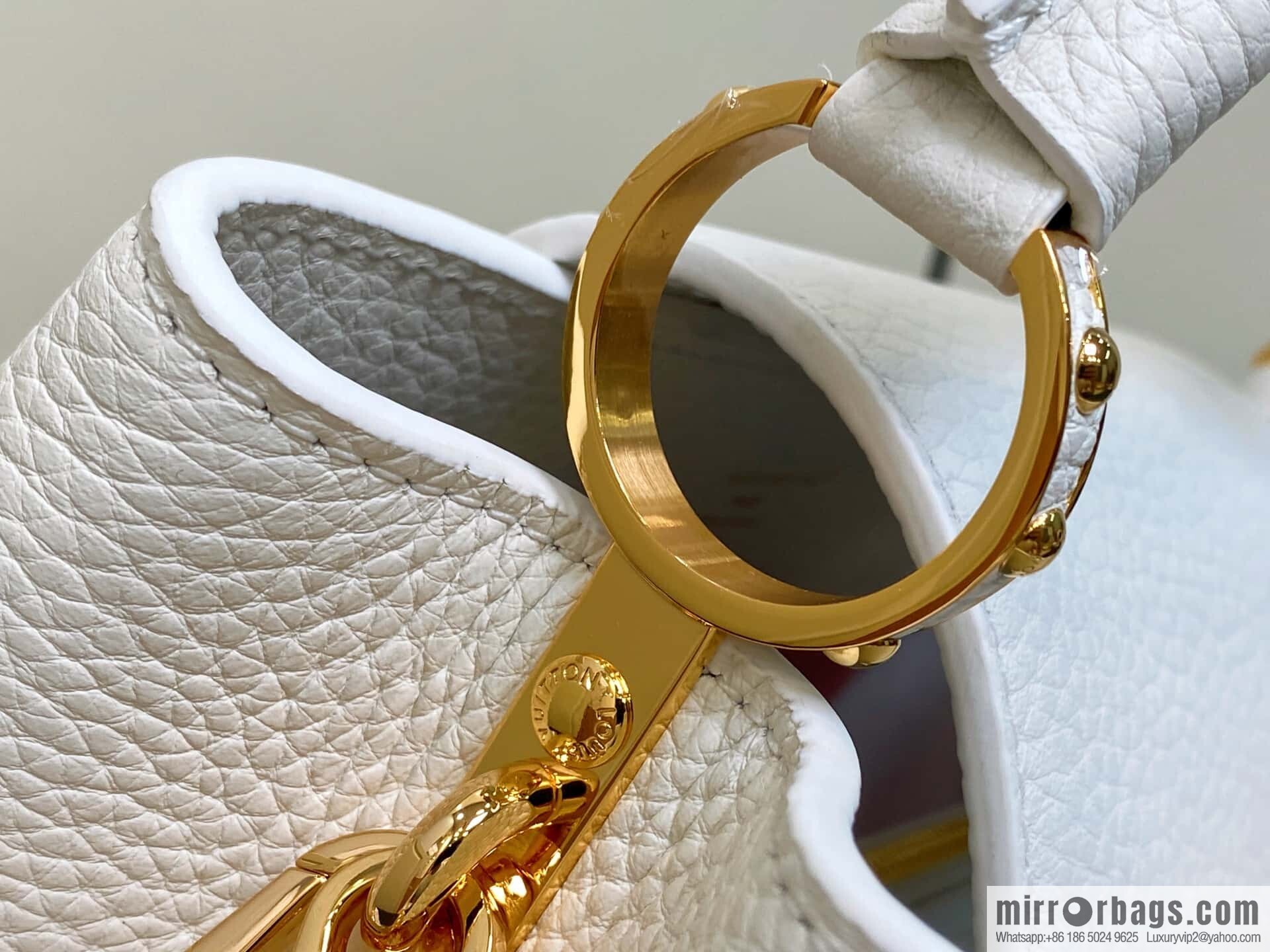 [Boutique‑grade] M12279 white, full leather cap that English Capucines BB handbag