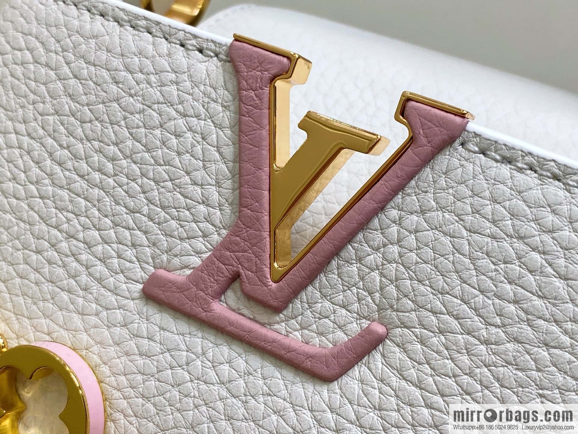 [Boutique‑grade] M12279 white full leather cap, this Capucines mini handbag