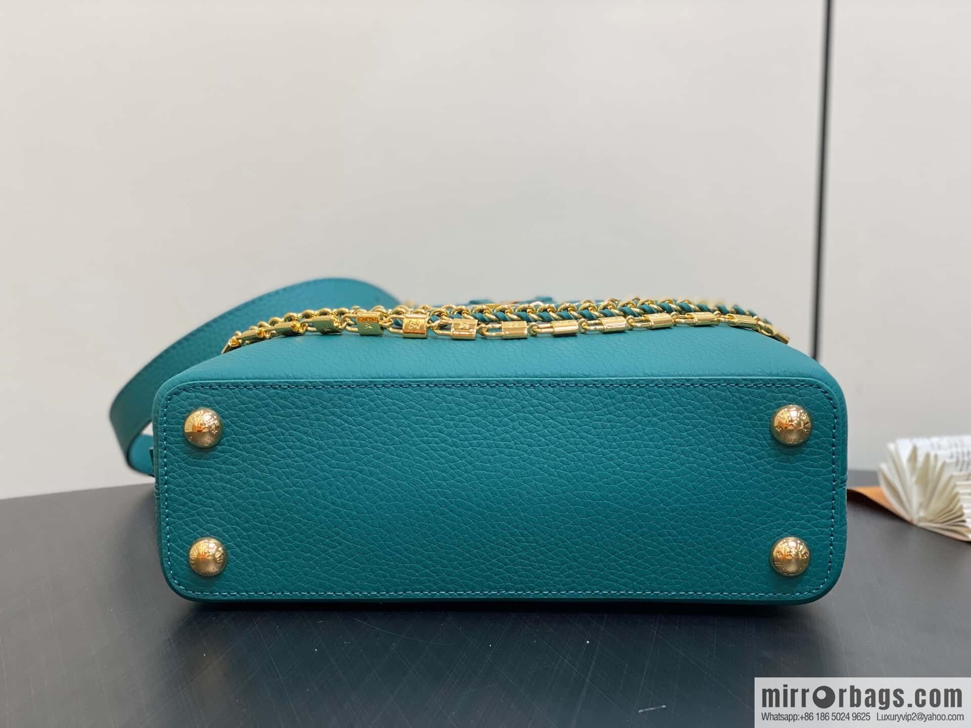 [Boutique‑grade] M11906 green, full leather cap, this Capucines BB handbag