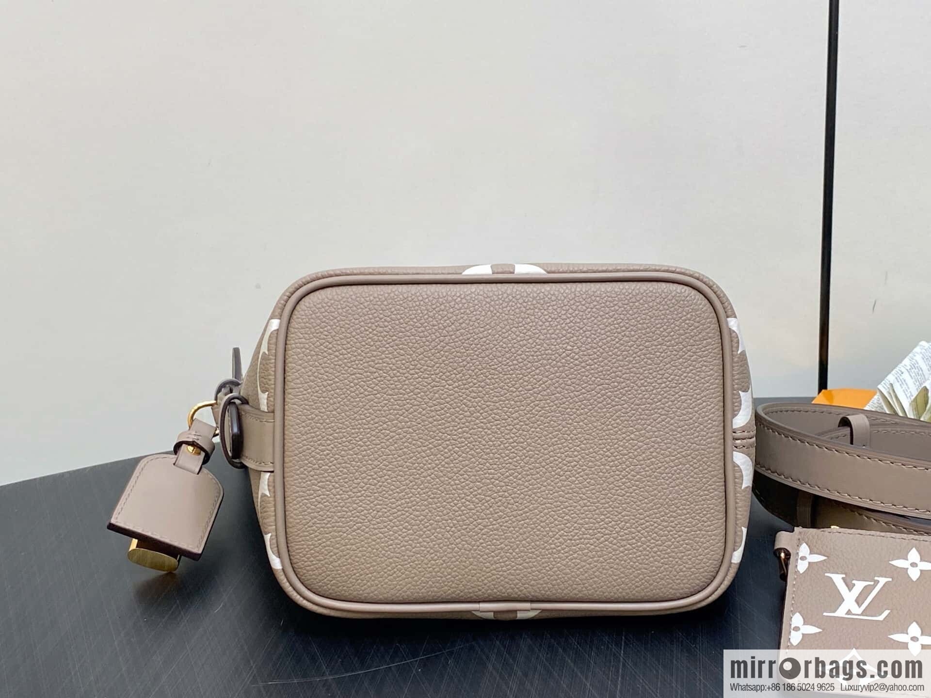 [Boutique‑grade] M13045 apricot silk screen printing, full leather bucket bag ALL IN BB bucket handbag