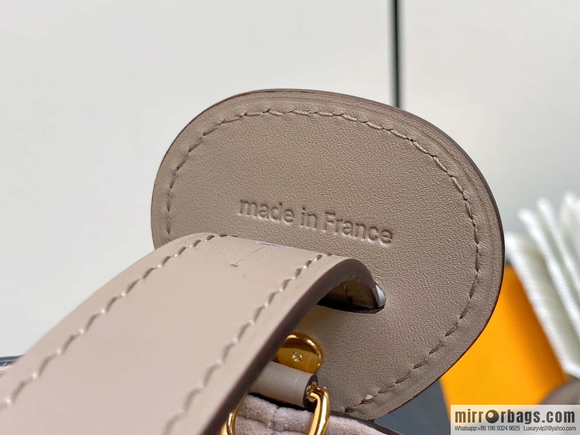 [Boutique‑grade] M13045 apricot silk screen printing, full leather bucket bag ALL IN BB bucket handbag