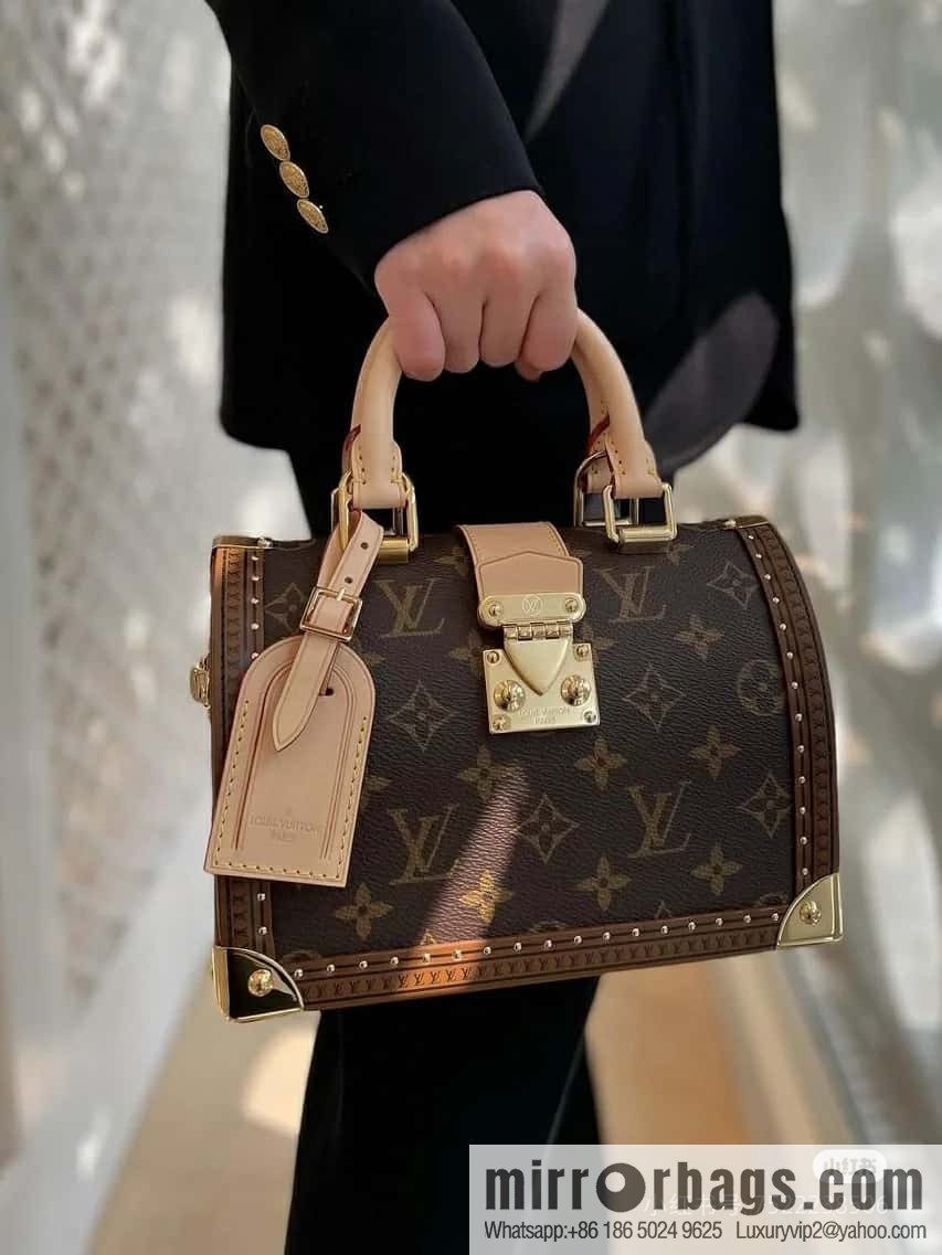 [Boutique‑grade] M11154 presbyopia, box hard box, this Iconic Speedy 20 handbag.